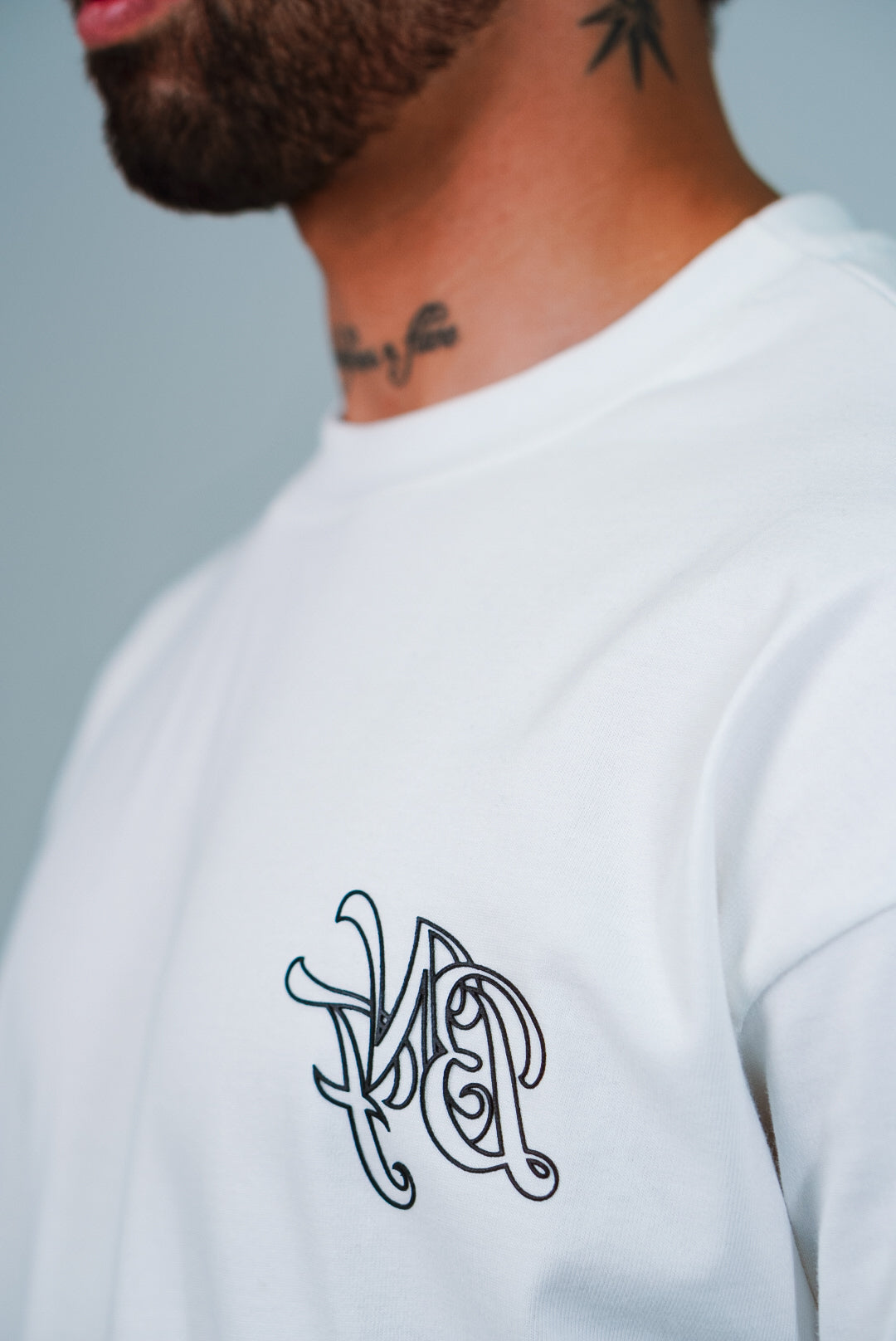 Camiseta BBBLUE Disciples Intertwined Bone